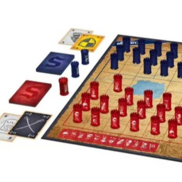 New & Sealed Stratego Classic War Strategy Board Game With Battle Cards Ages 8+ - Picture 4 of 5